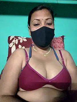 Snapshot of Hot__girls001 chatting on 28, 11, 2025 Hot girls001 online show from 28, 11, 2025