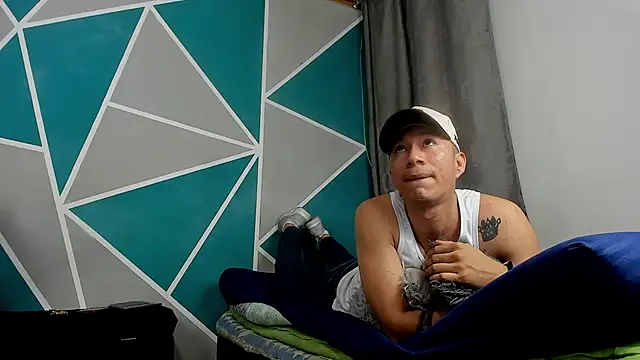 Snapshot of Stiven_gutierrez chatting on 11, 11, 2025 Stiven gutierrez online show from 11, 11, 2025