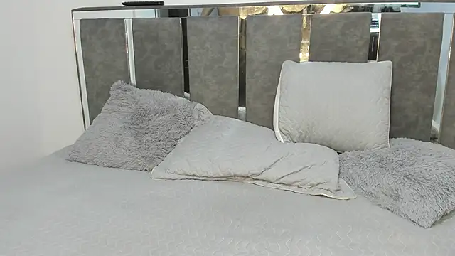 Adam Grey  online show from 18, 11, 2025