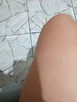 Snapshot of BarbaraDias8 chatting on 13, 11, 2025 BarbaraDias8 online show from 13, 11, 2025