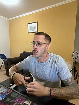 Snapshot of Lucasjandre chatting on 5, 6, 2026 Lucasjandre online show from 5, 6, 2026