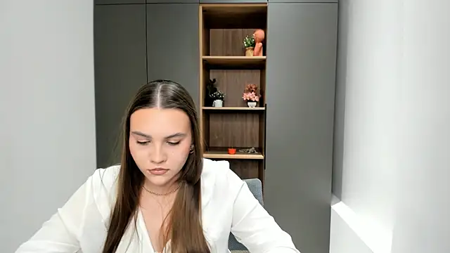 Snapshot of ElwandaMcilvain chatting on 11, 11, 2025 ElwandaMcilvain online show from 11, 11, 2025