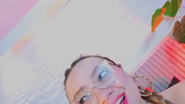 Amber bunnyx01 online show from 20, 2, 2026