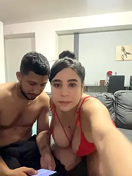 Snapshot of MAX_Jhonnson chatting on 24, 11, 2025 MAX Jhonnson online show from 24, 11, 2025