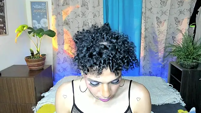 Angel White25 online show from 5, 2, 2026