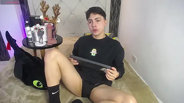 Samu FoXXX online show from 17, 12, 2025