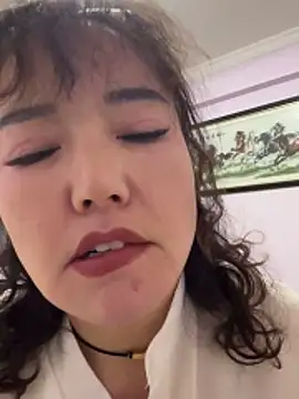 Snapshot of oo-shanshan chatting on 2, 12, 2025 oo-shanshan online show from 2, 12, 2025