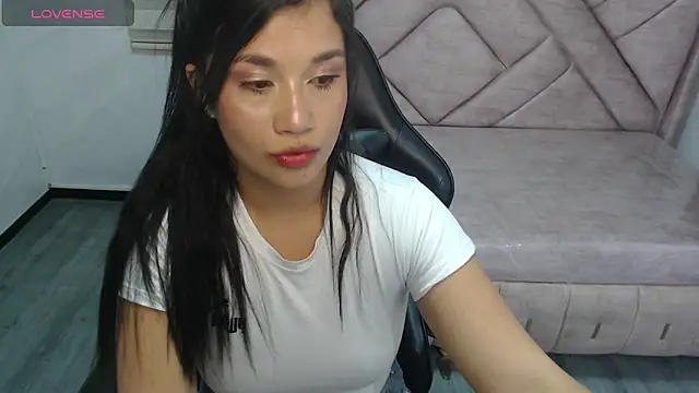 Snapshot of Violetta_jhonson_a chatting on 14, 5, 2026 Violetta jhonson a online show from 14, 5, 2026