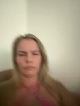 Snapshot of Cutebrowneyes_ chatting on 4, 2, 2026 Cutebrowneyes online show from 4, 2, 2026