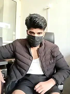 Snapshot of hotyyyyjonny chatting on 25, 11, 2025 hotyyyyjonny online show from 25, 11, 2025