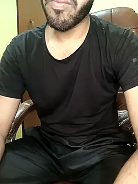 Snapshot of hotyyyyjonny chatting on 4, 4, 2026 hotyyyyjonny online show from 4, 4, 2026