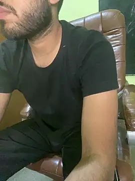 Snapshot of hotyyyyjonny chatting on 11, 4, 2026 hotyyyyjonny online show from 11, 4, 2026