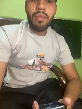 Snapshot of hotyyyyjonny chatting on 13, 4, 2026 hotyyyyjonny online show from 13, 4, 2026