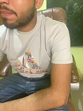 Snapshot of hotyyyyjonny chatting on 14, 4, 2026 hotyyyyjonny online show from 14, 4, 2026