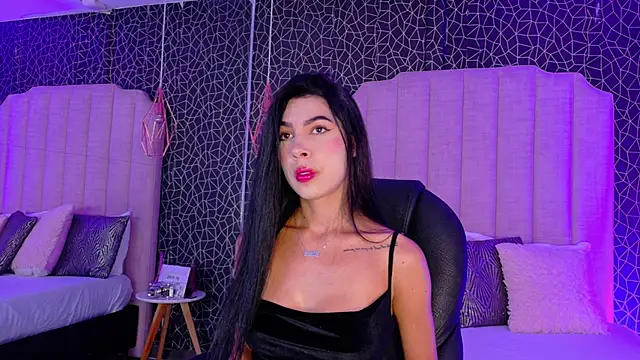 IrisDeLaVega  online show from 7, 5, 2026