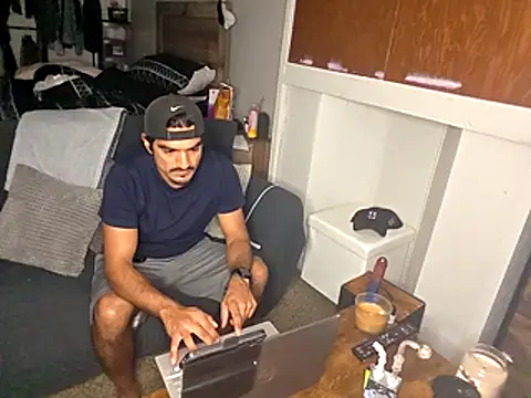 Snapshot of piggylatino chatting on 13, 11, 2025 piggylatino online show from 13, 11, 2025