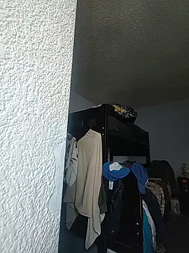 Snapshot of ianyoung18 chatting on 11, 11, 2025 ianyoung18 online show from 11, 11, 2025