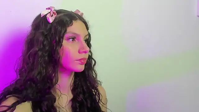 Snapshot of cloee20_ chatting on 19, 12, 2025 cloee20 online show from 19, 12, 2025