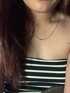 Snapshot of Winnie-sexy chatting on 2, 4, 2026 Winnie-sexy online show from 2, 4, 2026