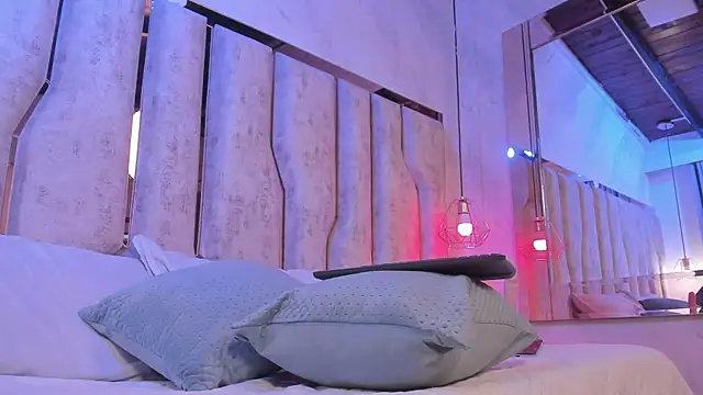 Snapshot of Caroline_palmerr chatting on 5, 2, 2026 Caroline palmerr online show from 5, 2, 2026