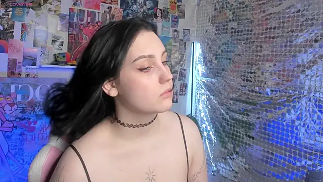 Snapshot of hey_tessa chatting on 14, 4, 2026 hey tessa online show from 14, 4, 2026