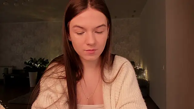 luna lust 212 online show from 13, 4, 2026