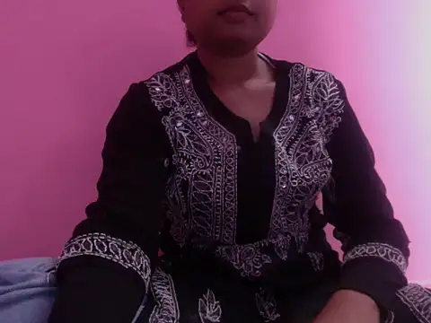 Snapshot of annnu_00 chatting on 14, 11, 2025 annnu 00 online show from 14, 11, 2025