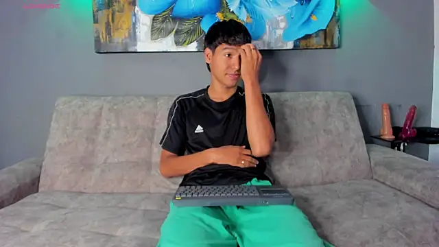 Snapshot of Carl-Milton chatting on 19, 11, 2025 Carl-Milton online show from 19, 11, 2025