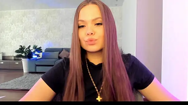 Kira love 81 online show from 24, 5, 2026