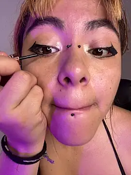 NinaSakura Eup online show from 19, 11, 2025