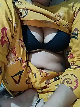 beutiful hot online show from 10, 7, 2026