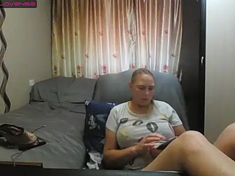 JenniDeep online show from 18, 7, 2026