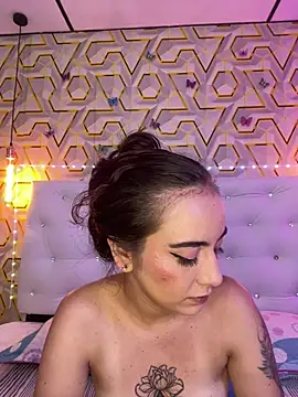 MelanyyJhonson15 online show from 27, 3, 2026