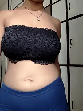 sexy lelina online show from 9, 5, 2026