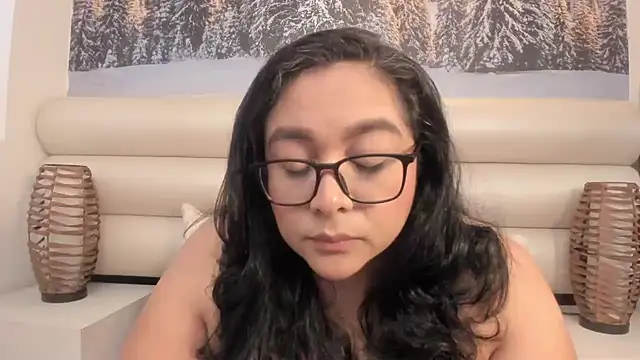 Snapshot of ViickyLee chatting on 30, 4, 2026 ViickyLee online show from 30, 4, 2026