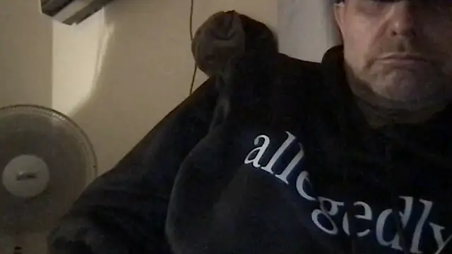 Snapshot of Headx2 chatting on 28, 3, 2026 Headx2 online show from 28, 3, 2026