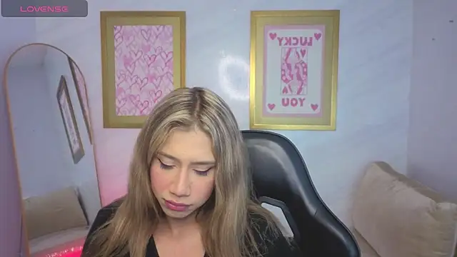 Evy Luxx v online show from 31, 3, 2026