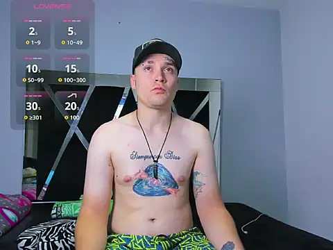 Snapshot of maxxgalacticus chatting on 13, 11, 2025 maxxgalacticus online show from 13, 11, 2025