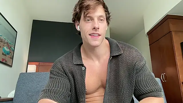 alex islivee online show from 9, 6, 2026