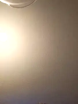 Snapshot of Mikey40wv chatting on 4, 3, 2026 Mikey40wv online show from 4, 3, 2026