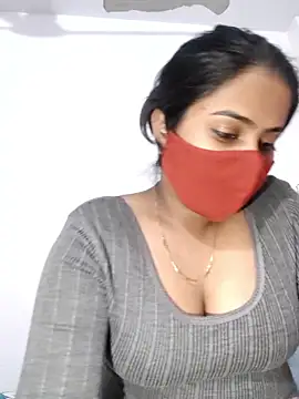 Snapshot of Red_Love_1 chatting on 8, 1, 2026 Red Love 1 online show from 8, 1, 2026