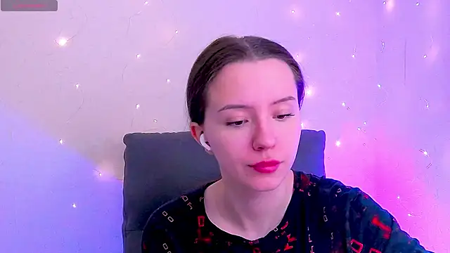 BellaVelure6767 online show from 6, 4, 2026