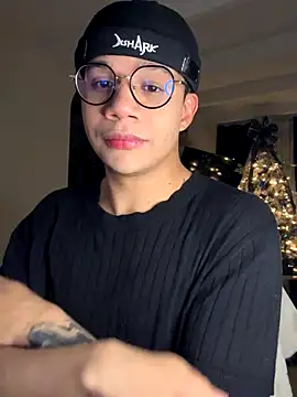 Snapshot of MarcoKostov chatting on 19, 11, 2025 MarcoKostov online show from 19, 11, 2025