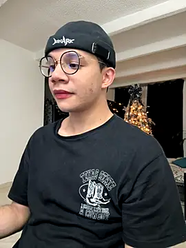 Snapshot of MarcoKostov chatting on 20, 11, 2025 MarcoKostov online show from 20, 11, 2025