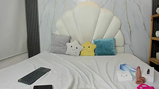 Emily Frostt online show from 16, 6, 2026