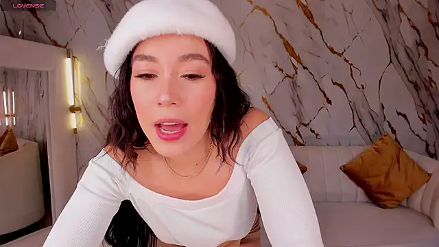 ZaraKafruni online show from 27, 2, 2026