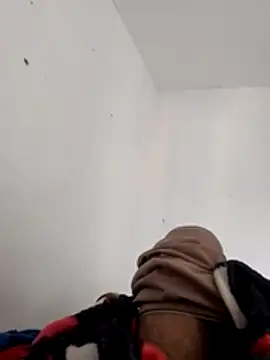 Snapshot of Davidgnzz1993 chatting on 14, 11, 2025 Davidgnzz1993 online show from 14, 11, 2025