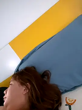 yiyi0316 online show from 2, 12, 2025