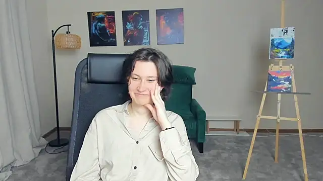 NenaBriand online show from 19, 11, 2025