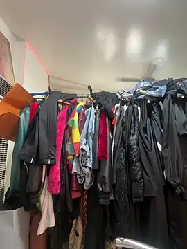 Motherbigbus online show from 2, 6, 2026